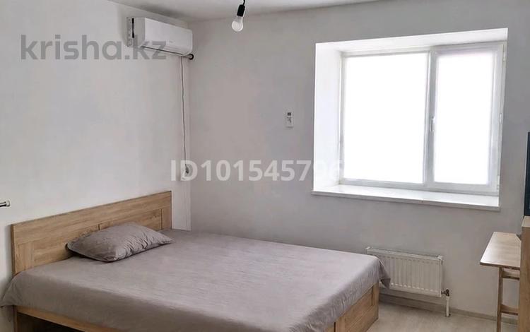 1-комнатная квартира · 40.5 м² · 3/9 этаж, мкр Нурсая 117 за 170 000 ₸ в Атырау — фото 2