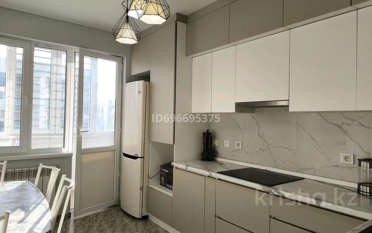 2-комнатная квартира · 58 м² · 11/12 этаж, мкр Дарабоз 57 — Момышулы/ Т.Рыскулова - Алматы Арена за 290 000 ₸ в Алатауский р-н — фото 10