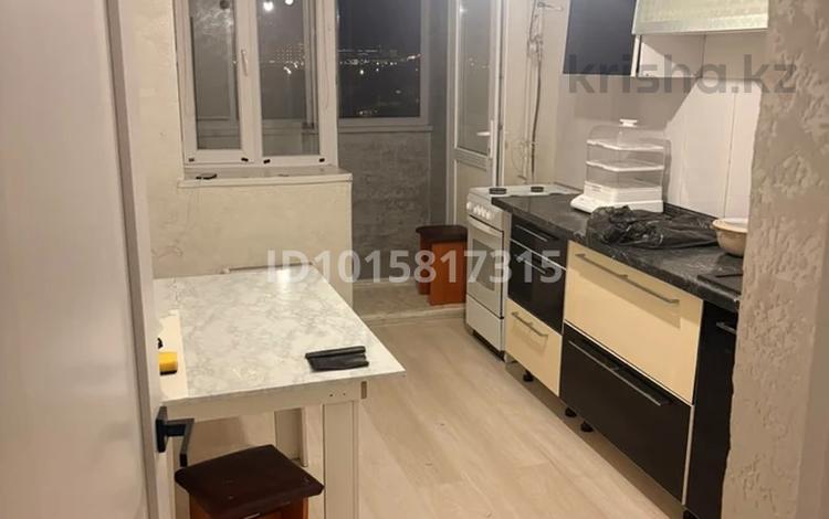 1-комнатная квартира · 45 м² · 5/9 этаж, мкр Нурсая 117 за 150 000 ₸ в Атырау — фото 2