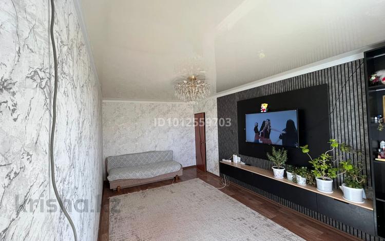 3-бөлмелі пәтер · 64 м² · 6/9 қабат, мкр Северо-Восток, Северо-Восток2 23, бағасы: 21 млн ₸ в Уральске — фото 2
