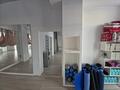 Свободное назначение, офисы, магазины и бутики, общепит, салоны красоты, фитнес и спорт, медцентры и аптеки, образование, развлечения, кабинеты и рабочие места, студии · 84 м² за 750 000 ₸ в Астане, Нура р-н
