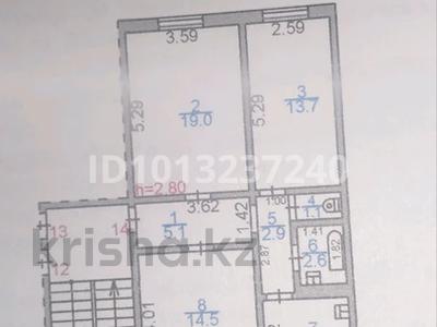 3-комнатная квартира · 65.6 м² · 2/3 этаж, Сатпаева 44 — Пересечение улиц Некрасова Сатпаева за 20 млн ₸ в Жезказгане