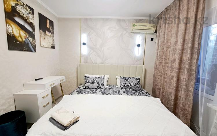 3-бөлмелі пәтер · 60 м² · 1 қабат, мкр Карасу 59 — Калдаякова, бағасы: 20 000 〒 в Шымкенте, Аль-Фарабийский р-н — фото 3