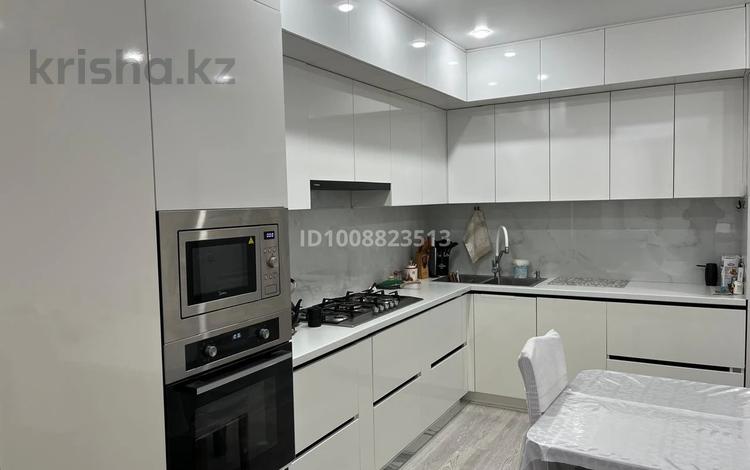 3-комнатная квартира · 90 м² · 3/5 этаж, мкр. Алтын орда, Микрорайон Батыс-2 49Р за 40.5 млн ₸ в Актобе — фото 2