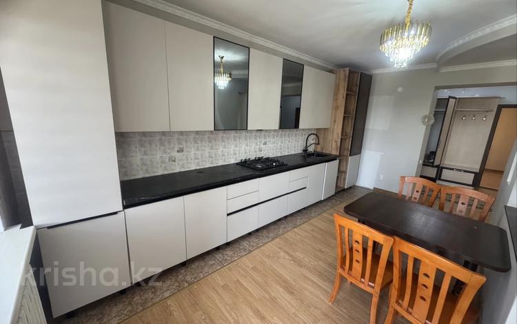 3-комнатная квартира · 100 м² · 5/5 этаж, мкр Нурсат 210 за 200 000 ₸ в Шымкенте, Каратауский р-н — фото 2