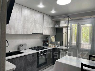 3-бөлмелі пәтер · 60 м² · 3/5 қабат, Самал 69, бағасы: 27.3 млн ₸ в Талдыкоргане