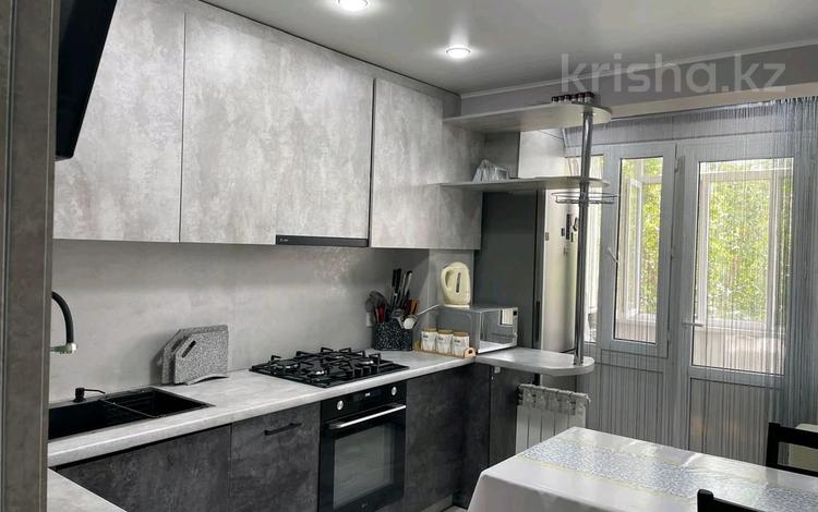 3-бөлмелі пәтер · 60 м² · 3/5 қабат, Самал 69, бағасы: 27.3 млн ₸ в Талдыкоргане — фото 2
