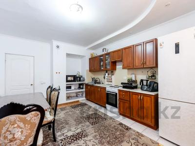 2-бөлмелі пәтер · 95.3 м² · 9/20 қабат, Кенесары 65, бағасы: 38 млн ₸ в Астане, р-н Байконур