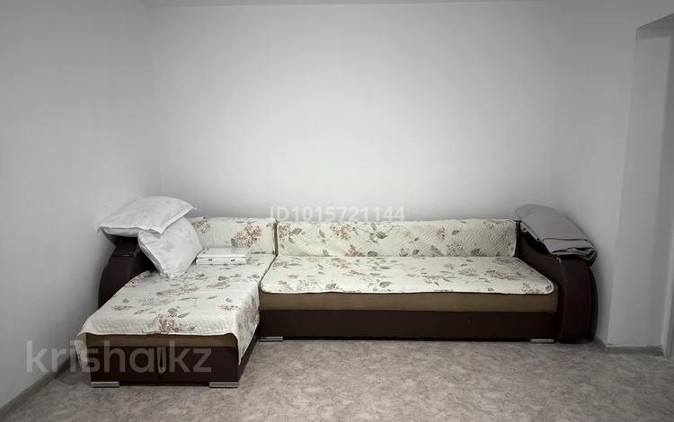 1-бөлмелі пәтер · 40 м² · 5/59 қабат, 74, бағасы: 10 000 ₸ в Семее — фото 2
