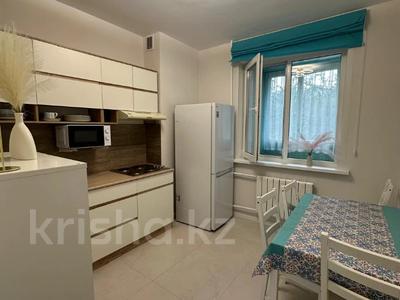 2-бөлмелі пәтер · 56 м² · 3/12 қабат, Самал 2 79 — низкая цена, бағасы: 64 млн ₸ в Алматы, Медеуский р-н