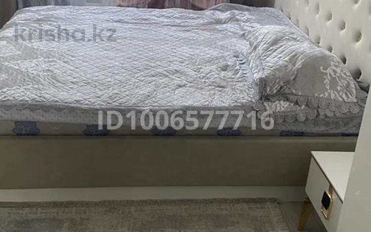 2-бөлмелі пәтер · 60 м² · 1/5 қабат, Ердена 175, бағасы: 10 млн ₸ в Сатпаев — фото 2