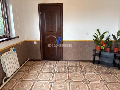 Отдельный дом · 4 комнаты · 190 м² · 10 сот., мкр Мясокомбинат, Г. Акушимова 6 за 50 млн ₸ в Атырау