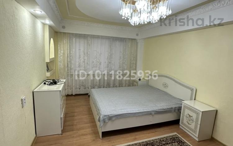 3-бөлмелі пәтер · 62 м² · 5/5 қабат, Курмангазы — Мед.колледж , рынок Көктем, бағасы: 200 000 ₸ в Атырау, мкр Авангард-2 — фото 3
