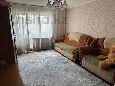 3-комнатная квартира · 58.3 м² · 5/5 этаж, Островского 58 за 19 млн 〒 в Усть-Каменогорске
