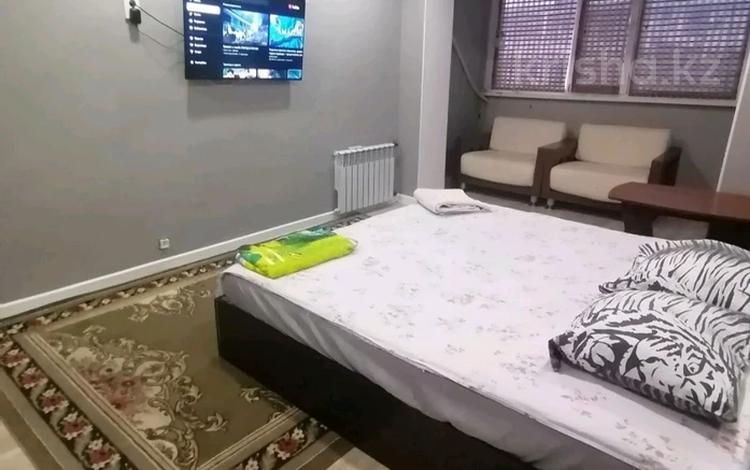 1-бөлмелі пәтер · 27 м² · 3/4 қабат, 1-ш/а. 18 — Дружбы, бағасы: 2 000 ₸ в Актау, 1-й мкр — фото 2