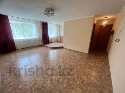 1-комнатная квартира · 31 м² · 2/5 этаж, Кабанбай- Батыра 119 — ТД Весна, зелёный рынок. за 11.7 млн 〒 в Усть-Каменогорске