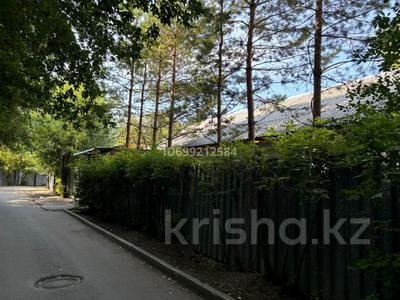 Отдельный дом · 4 комнаты · 120 м² · 9.5 сот., Ж. Омарова 24 — Квадрат улиц Абая, Сарыарка, Сейфуллина и Победы за 115 млн 〒 в Астане, Сарыарка р-н