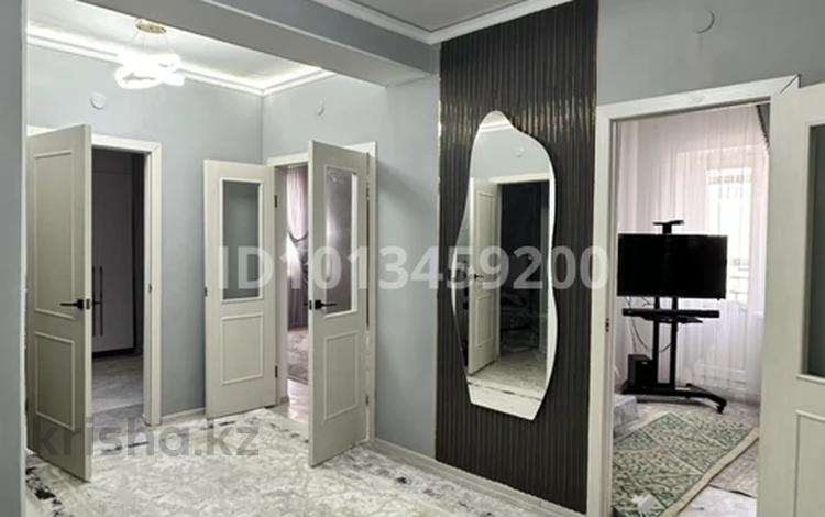 3-комнатная квартира · 80 м², 5 квартал 6 за 300 000 ₸ в  — фото 2