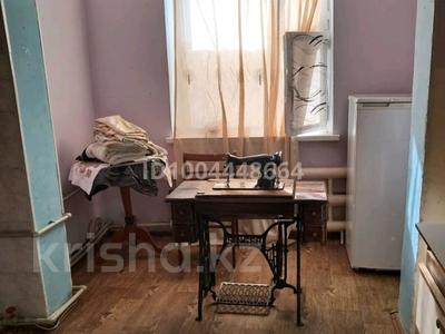 3-комнатная квартира · 58 м² · 1/5 этаж, Желтоксан 4 за 15 млн 〒 в 
