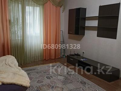 1-комнатная квартира · 42 м² · 3/5 этаж, мкр Астана 14 за 130 000 ₸ в Уральске