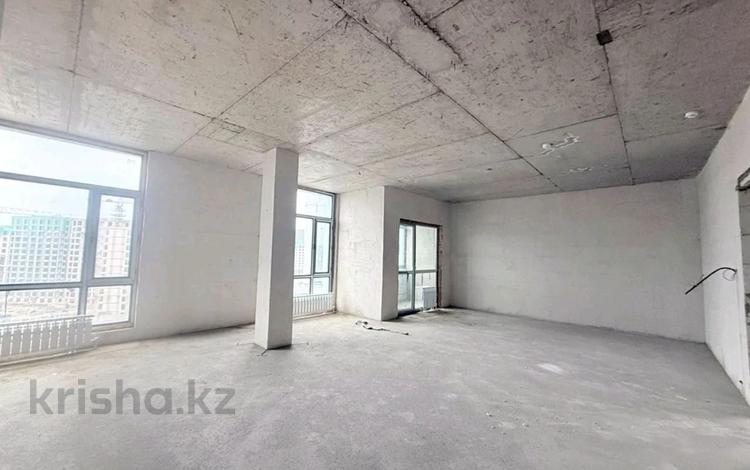 2-комнатная квартира · 63.7 м² · 9/12 этаж, Тауелсиздик 58 за 35 млн ₸ в Астане, Сарайшык р-н — фото 2