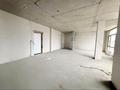 2-комнатная квартира · 63.7 м² · 9/12 этаж, Тауелсиздик 58 за 35 млн ₸ в Астане, Сарайшык р-н — фото 3