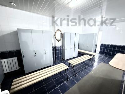 Бани, гостиницы и зоны отдыха, фитнес и спорт, медцентры и аптеки, образование, развлечения, кабинеты и рабочие места, студии · 420 м² за 2 млн 〒 в Алматы, Наурызбайский р-н