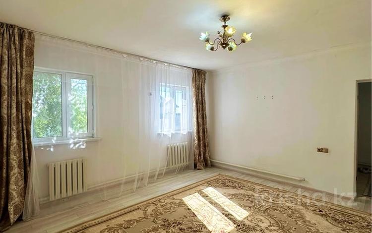 Жеке үй · 2 бөлме · 70 м² · 8 жүзд., мкр Балауса, Куана Тлеумашева 4, бағасы: 15 млн ₸ в Атырау — фото 2