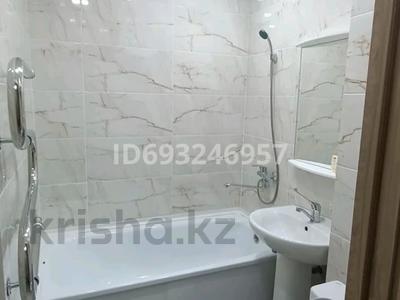 2-бөлмелі пәтер, 50 м², 1/5 қабат тәулігіне, 35 квартал 13, бағасы: 10 000 〒 в Семее