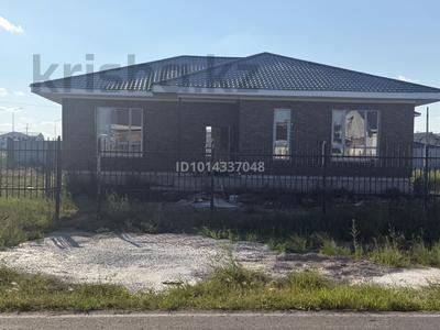 Жеке үй · 4 бөлме · 140 м² · 10 жүзд., Үркер, Латиф хамиди 13, бағасы: 52 млн ₸ в Астане, Нура р-н