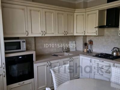2-комнатная квартира · 57 м² · 3/9 этаж, мкр Жетысу-1 18 за 350 000 ₸ в Алматы, Ауэзовский р-н