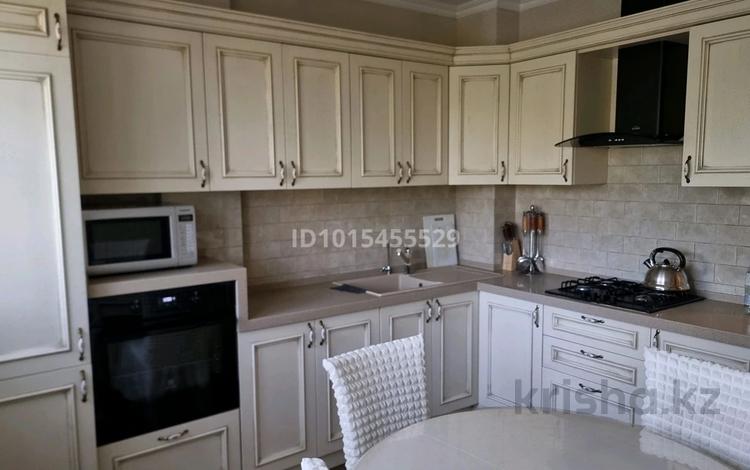 2-комнатная квартира · 57 м² · 3/9 этаж, мкр Жетысу-1 18 за 350 000 ₸ в Алматы, Ауэзовский р-н — фото 12
