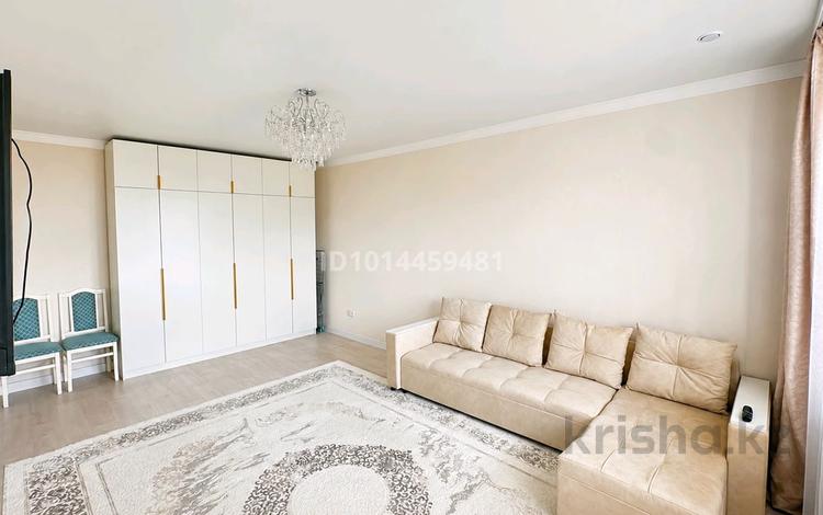 1-комнатная квартира · 49.4 м² · 3/5 этаж, мкр. Алтын орда, Мкрн Батыс-2 40B — Ақбөбек мектеп-лицейінің маңы за 19.3 млн ₸ в Актобе — фото 12