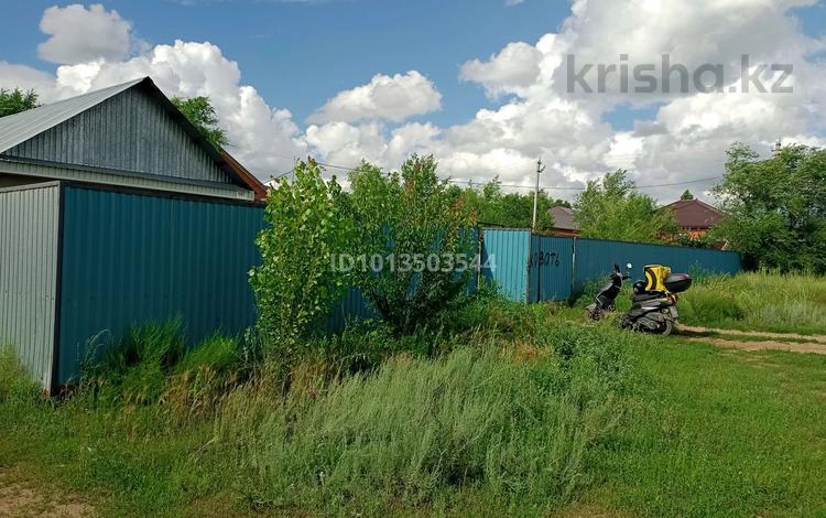 Отдельный дом · 2 комнаты · 50 м² · 10 сот., Ул.Райымбек Батыра — Пересечение с Есимхана за 14 млн ₸ в Актобе, жилой массив Акжар-2 — фото 2