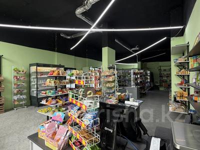 Свободное назначение, офисы, магазины и бутики, склады, общепит, фитнес и спорт, медцентры и аптеки, образование, развлечения, кабинеты и рабочие места, студии · 92 м² за 950 000 ₸ в Астане, Нура р-н