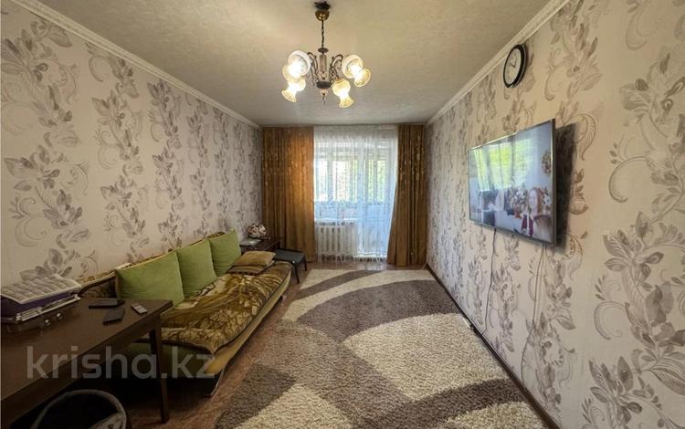 3-бөлмелі пәтер · 61 м² · 2/5 қабат, ул. Квартал 6А, бағасы: 13 млн ₸ в Темиртау — фото 2