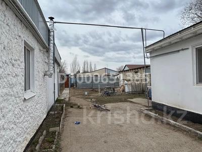 Часть дома · 4 комнаты · 96 м² · 10 сот., Сарыбатақұлы — Степная за 23 млн 〒 в Актобе, жилой массив Жилянка