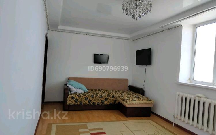 2-комнатная квартира, 55 м², 16/17 этаж, Тлендиева 50