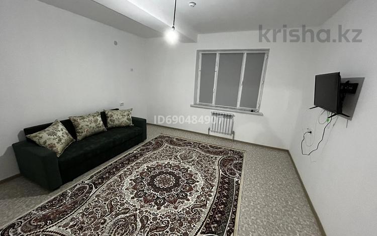 2-комнатная квартира, 58 м², 2/7 этаж помесячно, 11-улица 12/1 — Возле стадиона