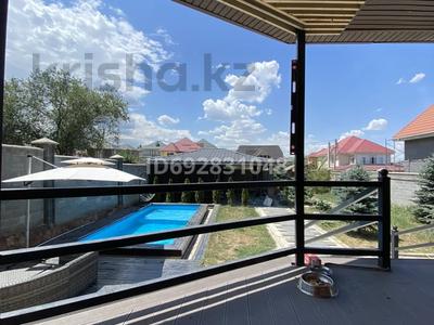 Жеке үй · 4 бөлме · 450 м² · 8 сот., Абдирова, бағасы: 255 млн 〒 в Туздыбастау (Калинино)