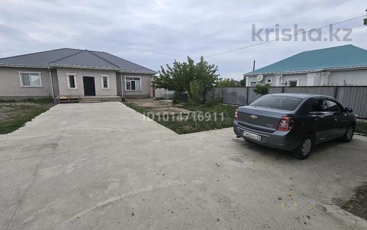 Отдельный дом · 4 комнаты · 220 м² · 10 сот., Мукан Тулебаев 109 за 38 млн ₸ в Атырау — фото 2