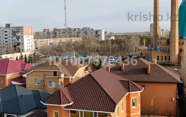 Отдельный дом · 4 комнаты · 320 м² · 5 сот., Фурманова 73 за 155 млн 〒 в Павлодаре — фото 2