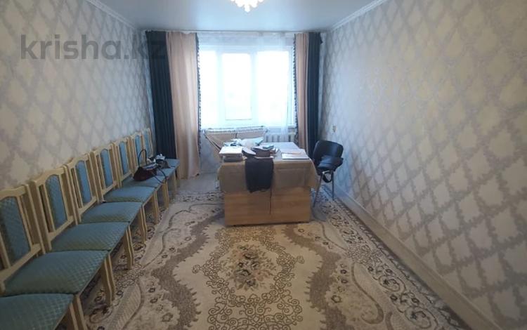 3-комнатная квартира, 63 м², 4/5 этаж, Ульяна громова за 16.5 млн 〒 в Западно-Казахстанской обл. — фото 11
