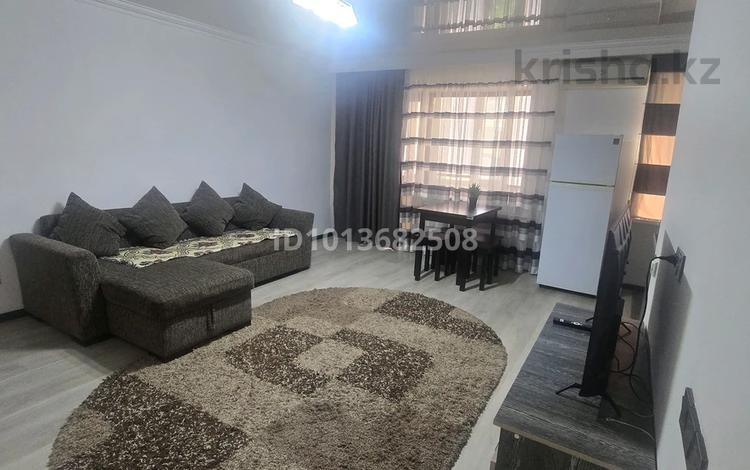 2-комнатная квартира · 45 м² · 4/5 этаж, мкр Новый Город, Гоголя 51 за 15 000 ₸ в Караганде, Казыбек би р-н — фото 2