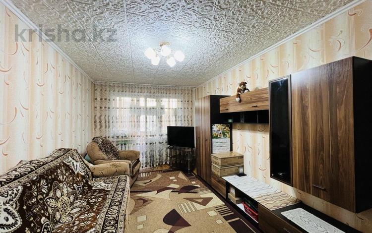 2-комнатная квартира, 44 м², 5/5 этаж, мира за 7.9 млн 〒 в Темиртау — фото 9