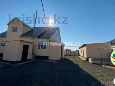 Отдельный дом · 5 комнат · 185 м² · 160 сот., мкр Кокарна, Акбердиева 45 за 30 млн ₸ в Атырау