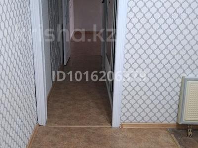 2-комнатная квартира · 51 м² · 8/9 этаж, мкр Юго-Восток, Мкр Юго-Восток, 28й микрорайон 10 за 200 000 ₸ в Караганде, Казыбек би р-н