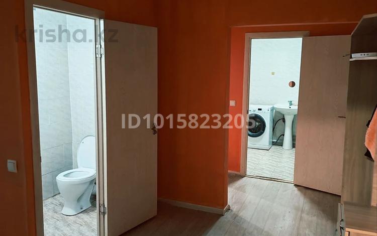 2-комнатная квартира · 58 м² · 2/5 этаж, Алтын Орда 6г — Рядом базара Барлык за 200 000 ₸ в Абай — фото 2
