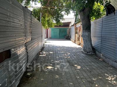Отдельный дом · 6 комнат · 80 м² · 5 сот., Жанибек хана — Байганина,рядом Кунаева за 25 млн ₸ в Актобе, мкр. Курмыш
