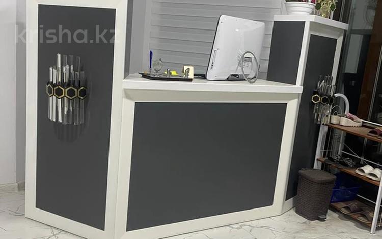 Свободное назначение, офисы, общепит, медцентры и аптеки, образование, кабинеты и рабочие места · 320 м² за 1 млн 〒 в  — фото 2